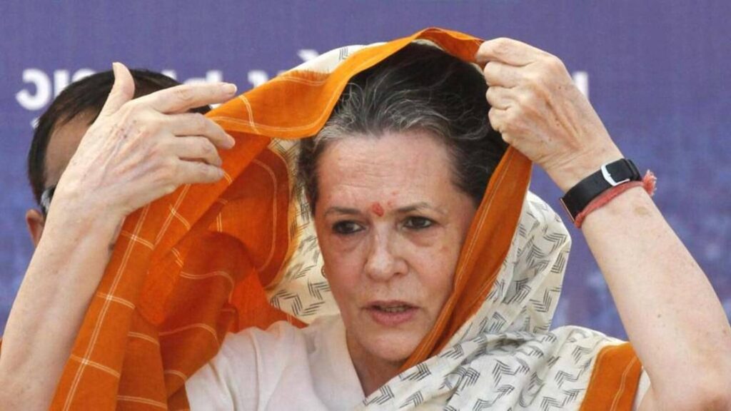 Sonia asks govt to resume Mid Day Meals