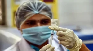 Govt allows precaution dose to 18+ at pvt centres