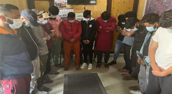 13 arrested for sloganeering during prayers