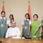 Students of Mothers Public School Meet CM